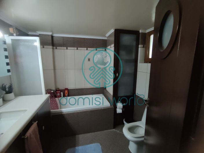 Image No.24-Propriété de 6 chambres à vendre à Elia