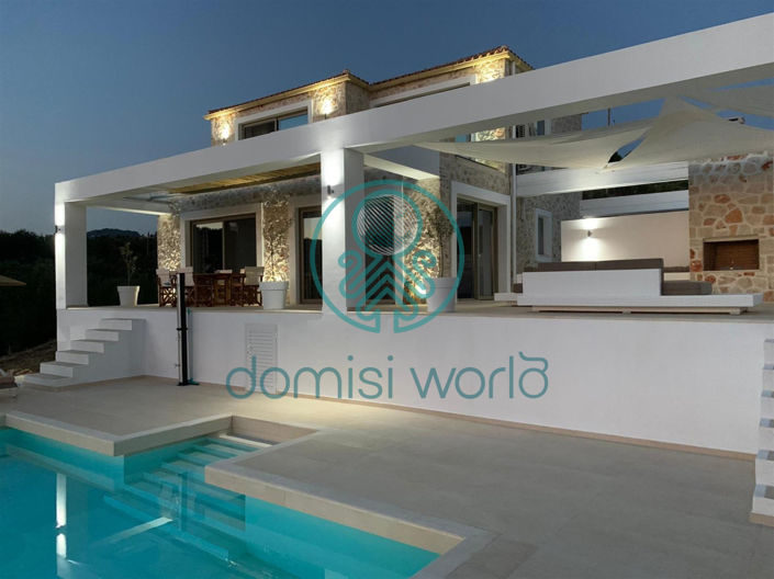 Image No.9-2 Bed Villa for sale