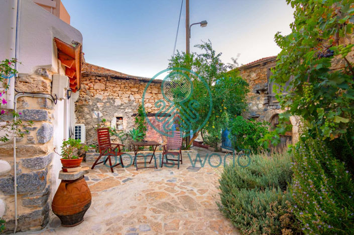 Image No.3-Propriété de 5 chambres à vendre à Agios Nicolaos