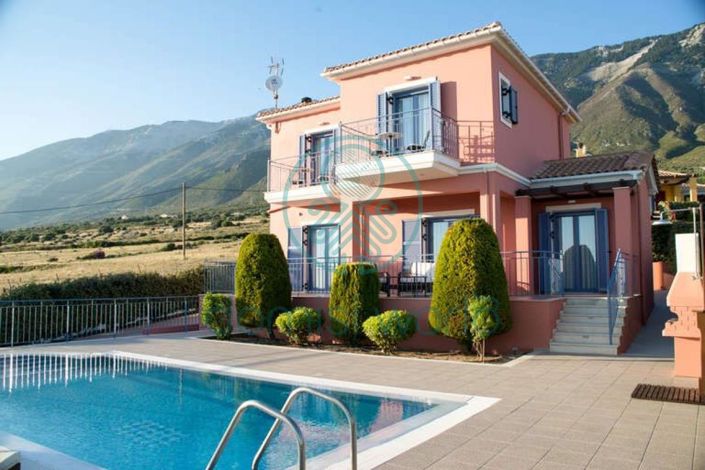 Image No.6-8 Bed Villa for sale