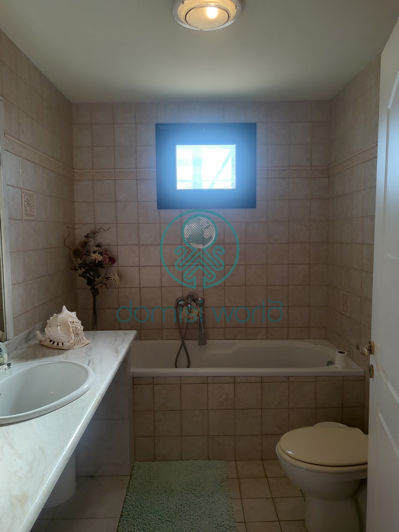 Image No.21-4 Bed Villa / Detached for sale