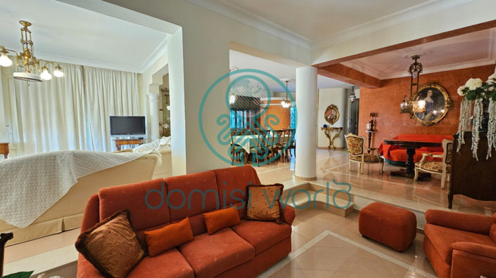 Image No.17-7 Bed Villa / Detached for sale