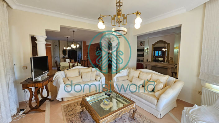 Image No.35-7 Bed Villa / Detached for sale