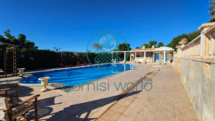 Image No.52-7 Bed Villa / Detached for sale