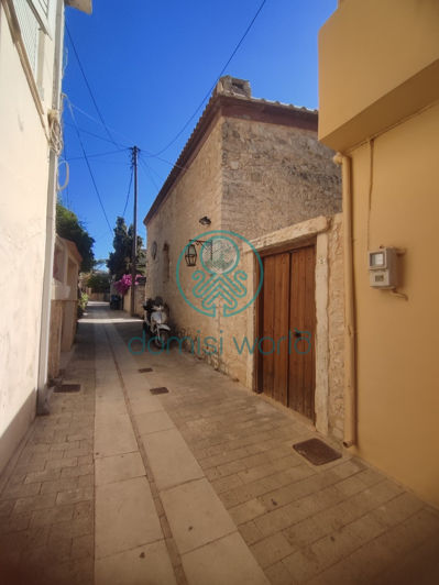 Image No.34-3 Bed House for sale