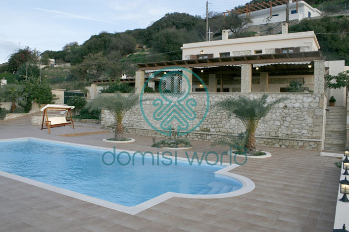 Image No.5-5 Bed Villa for sale