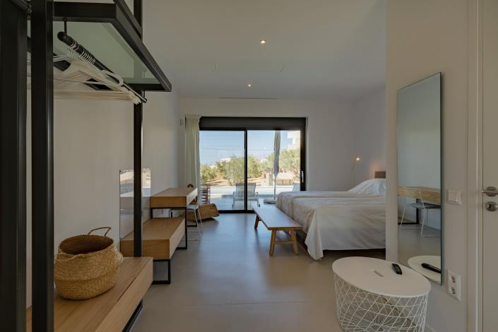 Image No.8-2 Bed Villa / Detached for sale