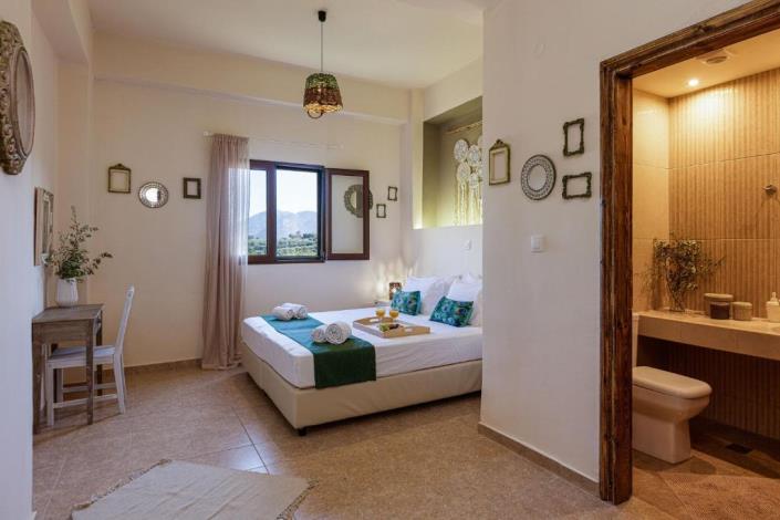 Image No.11-Villa / Détaché de 7 chambres à vendre à Perama