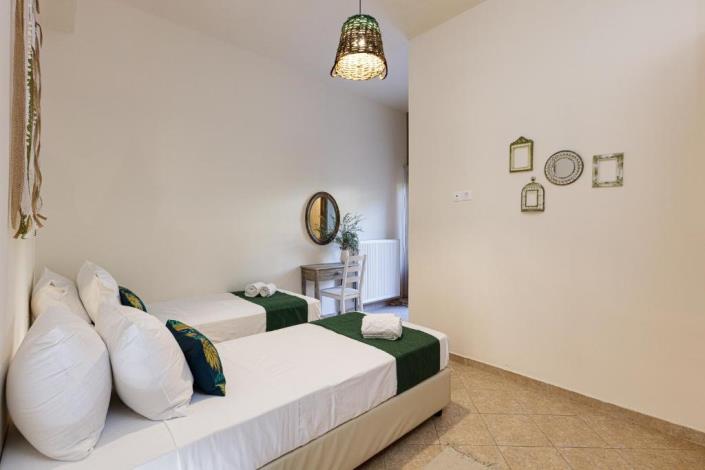 Image No.19-Villa / Détaché de 7 chambres à vendre à Perama