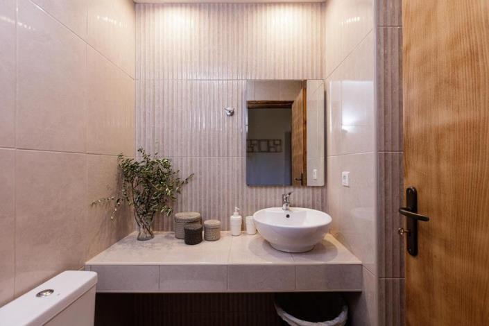 Image No.22-Villa / Détaché de 7 chambres à vendre à Perama