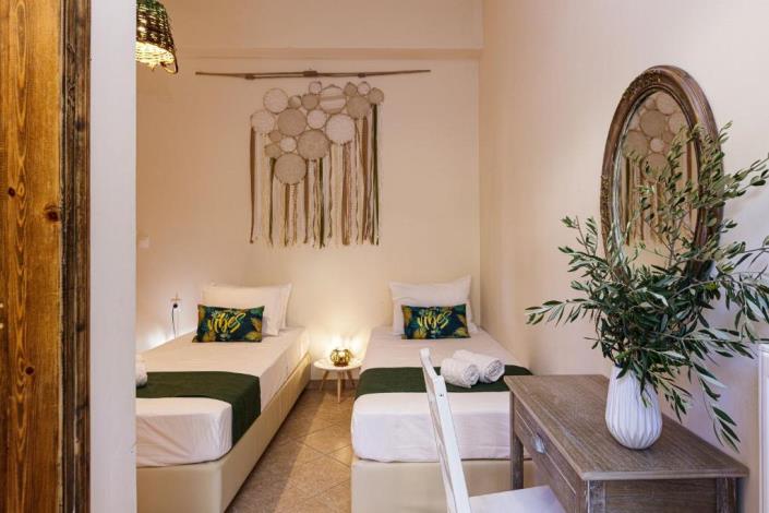 Image No.18-Villa / Détaché de 7 chambres à vendre à Perama