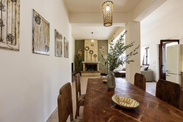 Image No.7-Villa / Détaché de 7 chambres à vendre à Perama