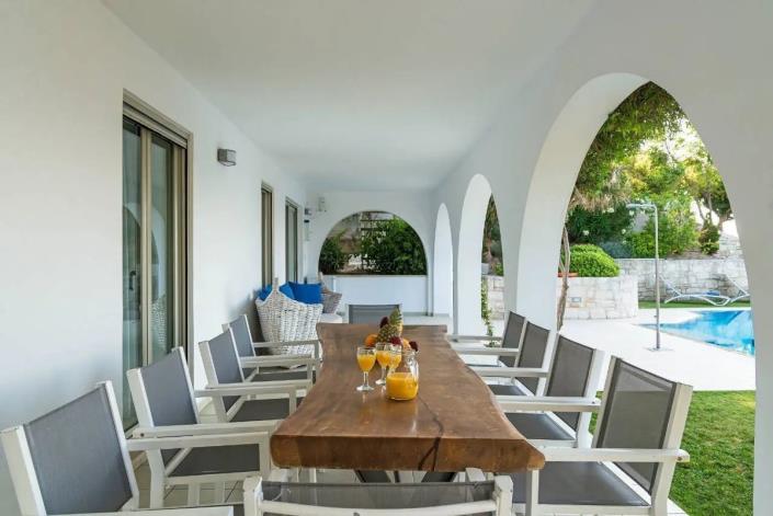 Image No.15-7 Bed Villa for sale