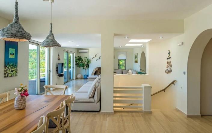 Image No.32-7 Bed Villa for sale