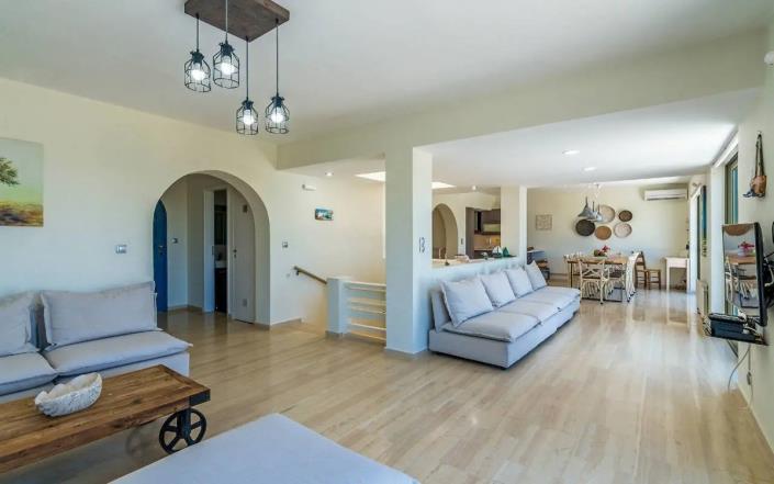 Image No.33-7 Bed Villa for sale