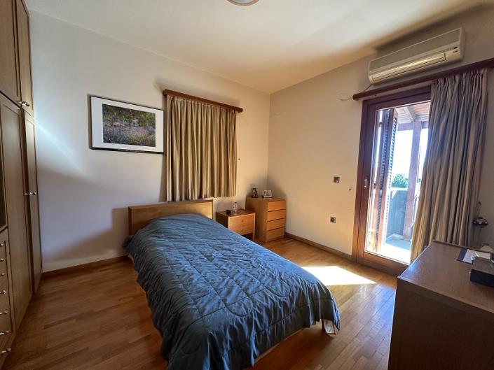 Image No.13-4 Bed Villa / Detached for sale