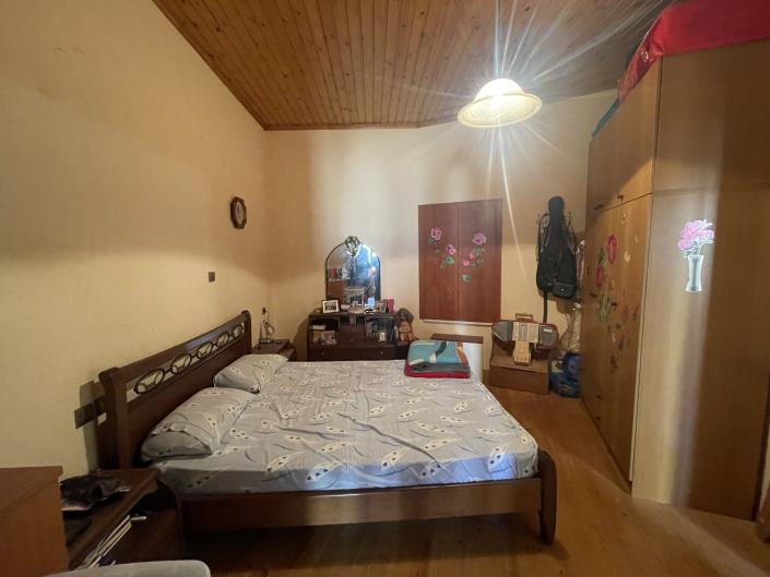 Image No.11-5 Bed House for sale