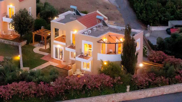 Image No.28-2 Bed Villa for sale