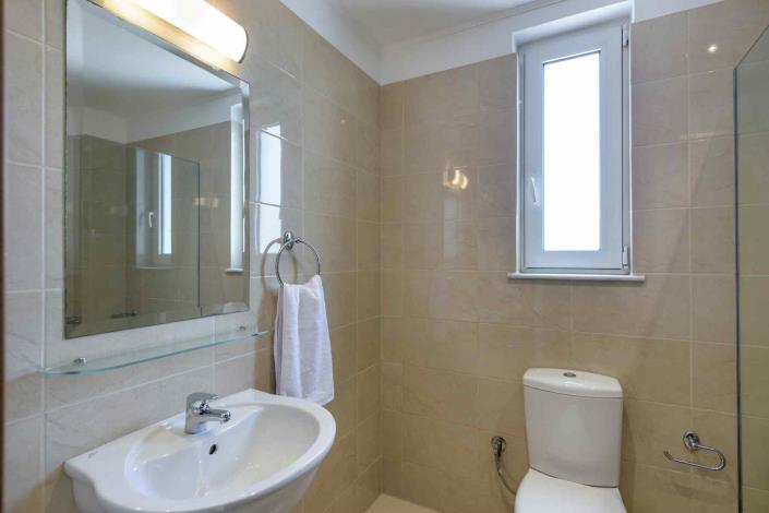 Image No.20-2 Bed Villa for sale