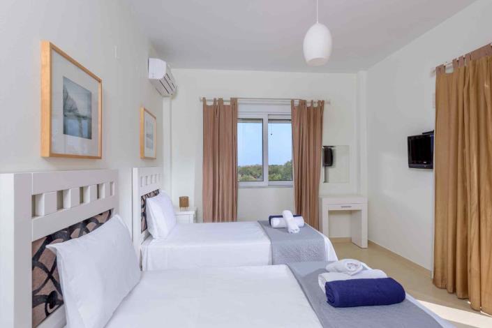 Image No.8-3 Bed Villa for sale