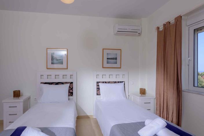 Image No.10-3 Bed Villa for sale