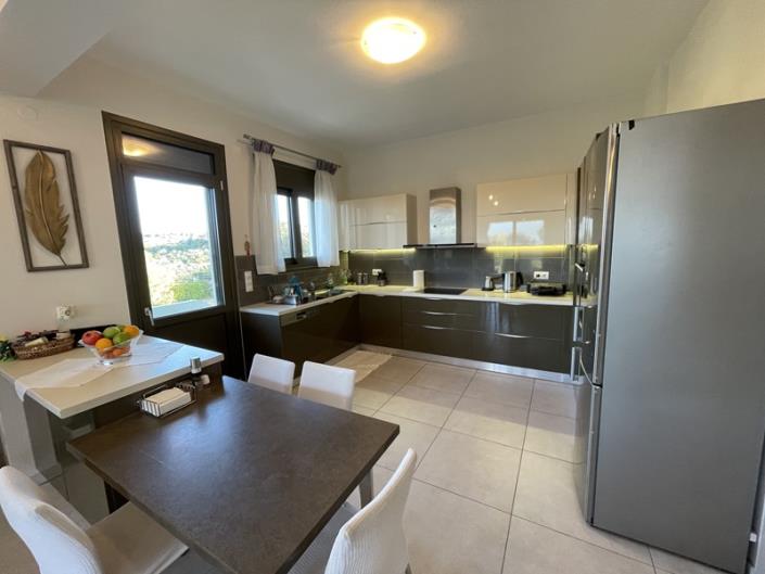 Image No.3-4 Bed Villa / Detached for sale