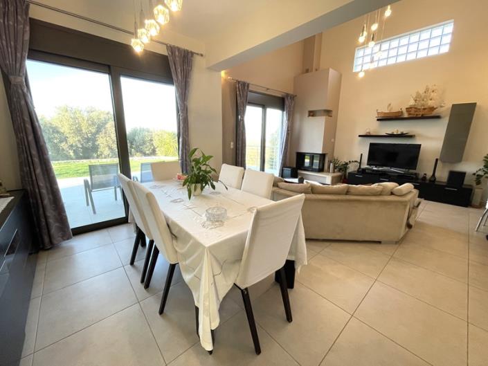 Image No.7-4 Bed Villa / Detached for sale