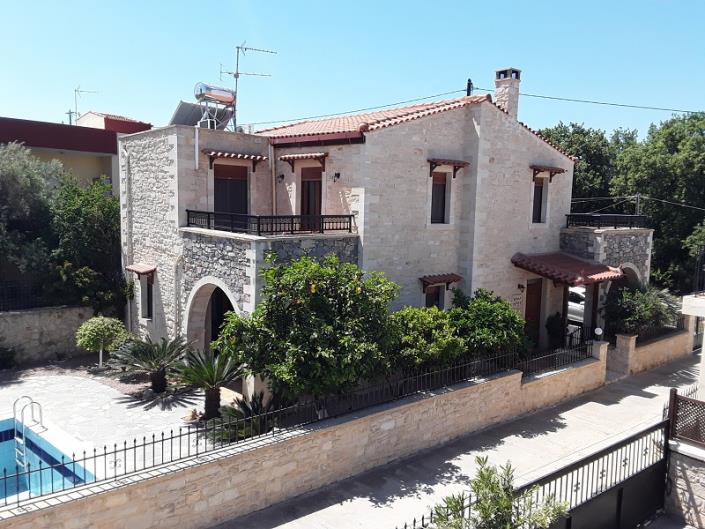 Image No.1-3 Bed Villa / Detached for sale