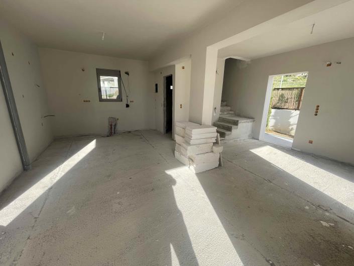 Image No.2-Maison / Villa de 4 chambres à vendre à Crète