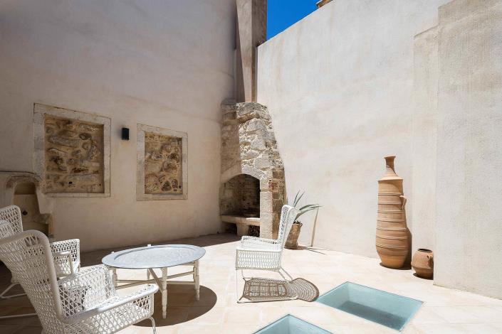 Image No.30-4 Bed Village House for sale