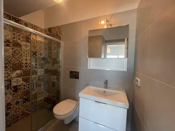 Image No.15-2 Bed Villa for sale