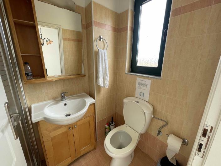 Image No.12-2 Bed Maisonette for sale