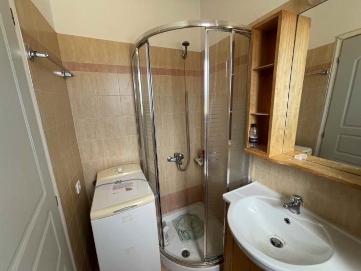 Image No.11-2 Bed Maisonette for sale