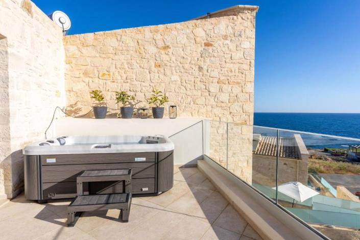 Image No.15-2 Bed Maisonette for sale