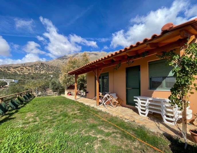 Image No.1-2 Bed Villa / Detached for sale