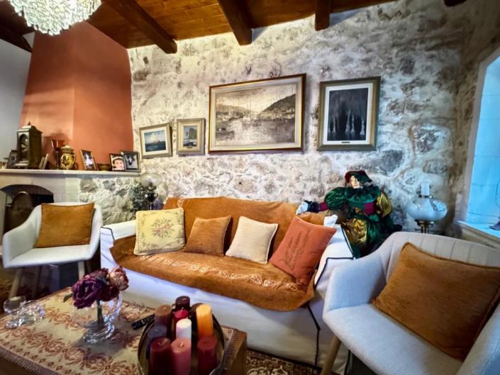 Image No.1-Villa / Détaché de 3 chambres à vendre à Crète