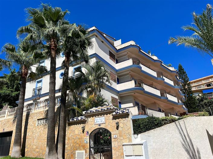 Image No.15-2 Bed Flat for sale