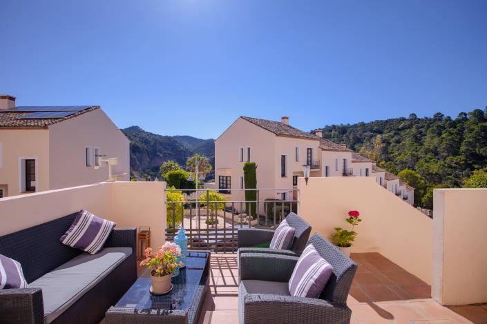 Image No.2-3 Bed Townhouse for sale