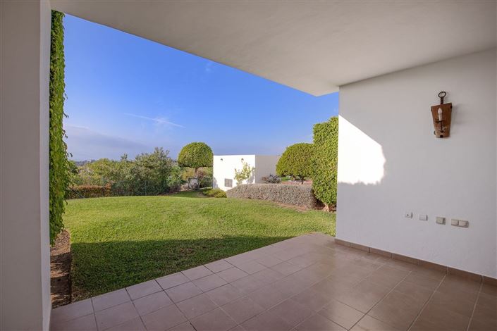 Image No.13-2 Bed Property for sale