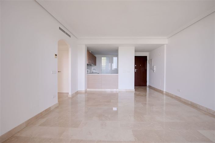 Image No.4-2 Bed Property for sale