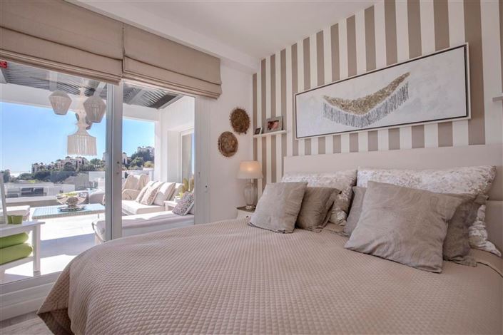 Image No.27-2 Bed Flat for sale