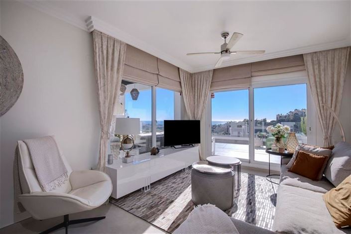 Image No.5-2 Bed Flat for sale