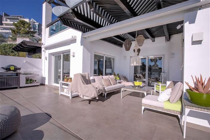 Image No.9-2 Bed Flat for sale