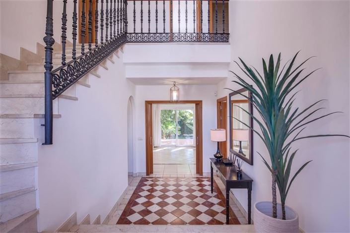 Image No.18-4 Bed Villa for sale