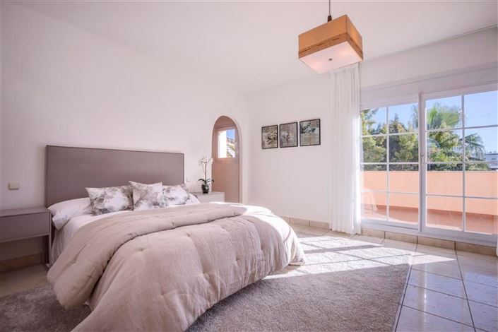 Image No.19-4 Bed Villa for sale