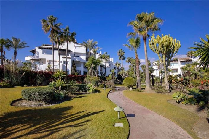 Image No.21-2 Bed Flat for sale