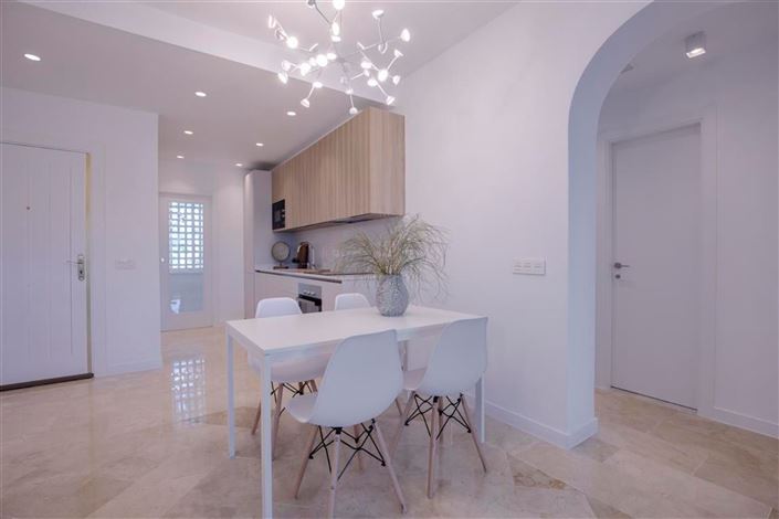 Image No.5-2 Bed Flat for sale