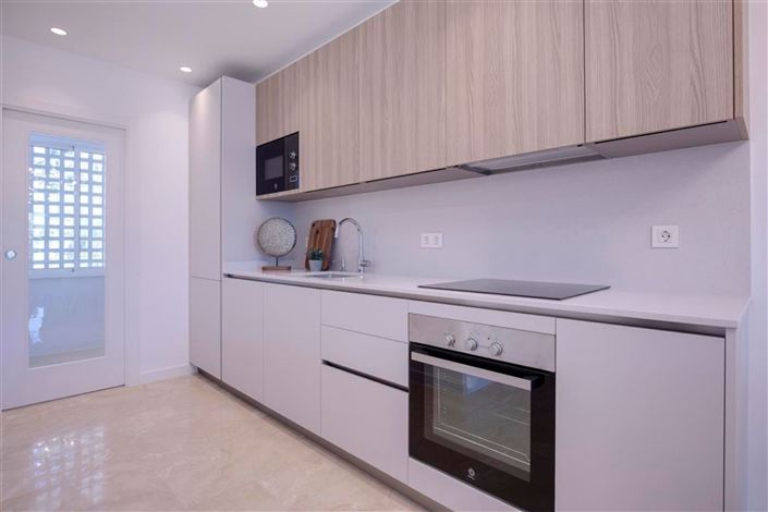 Image No.6-2 Bed Flat for sale