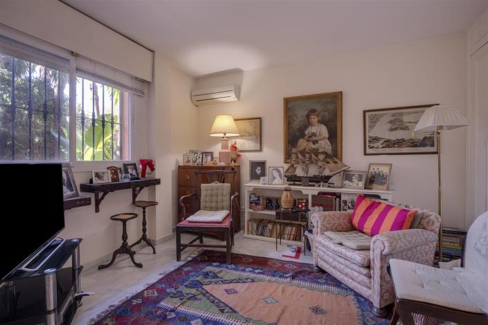 Image No.8-3 Bed Duplex for sale