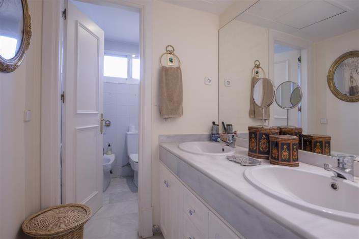 Image No.17-3 Bed Duplex for sale